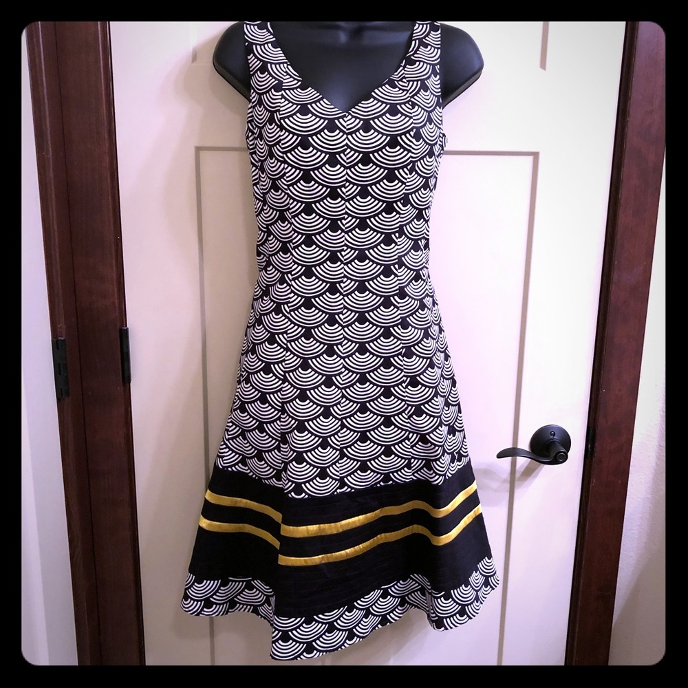 Gorgeously Structured Nine West Dress NWOT